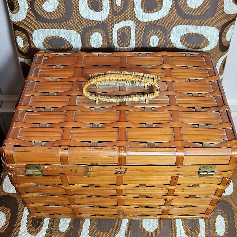 Antique Bamboo Slat Fishing Basket Japanese Late 1800's?  Vintage
